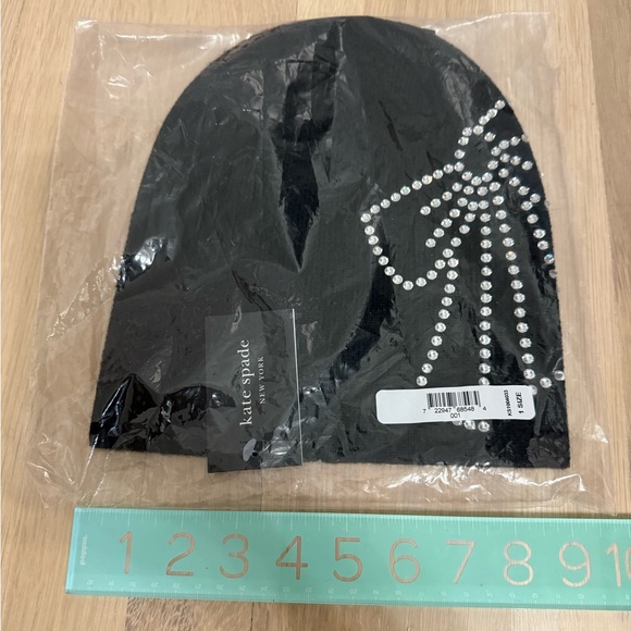 Kate Spade Black Beanie with Rhinestone Bow Design Trompe L'oeil Bow Beanie New - Picture 5 of 7